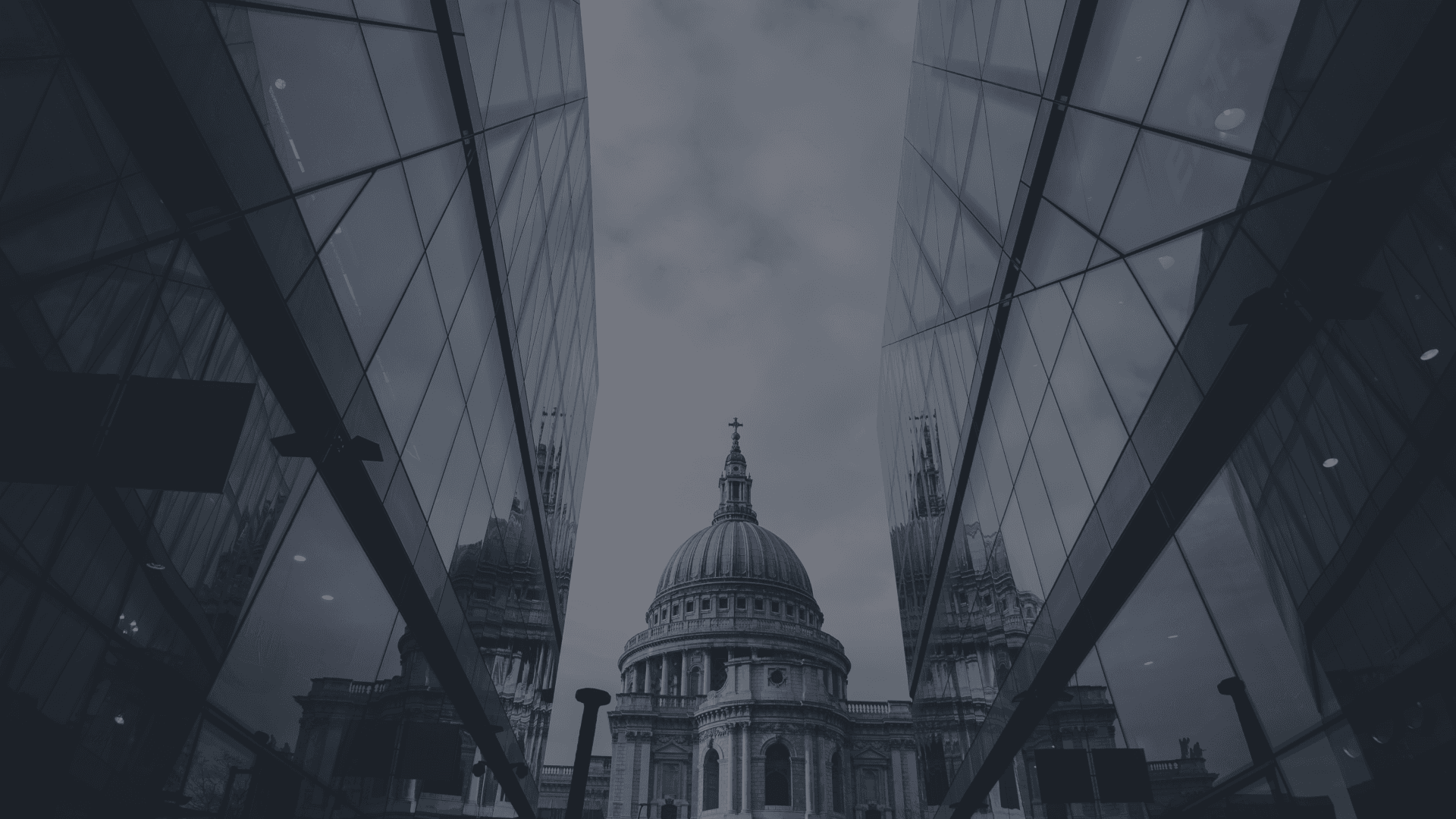 طريقةُ تصوير جواز سفرك وبطاقة هويتك المدنية أثناء عملية فتح الحساب الخاص بك مع Nomo